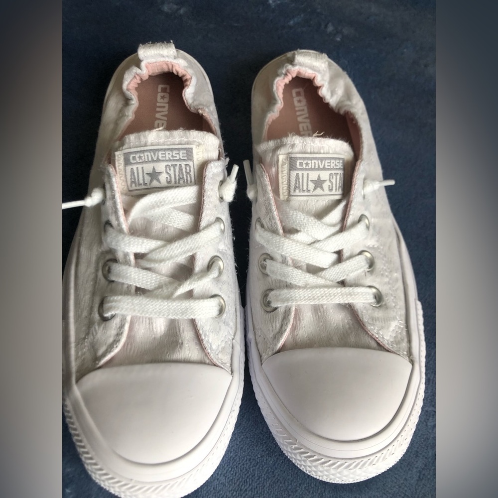 Converse size 9